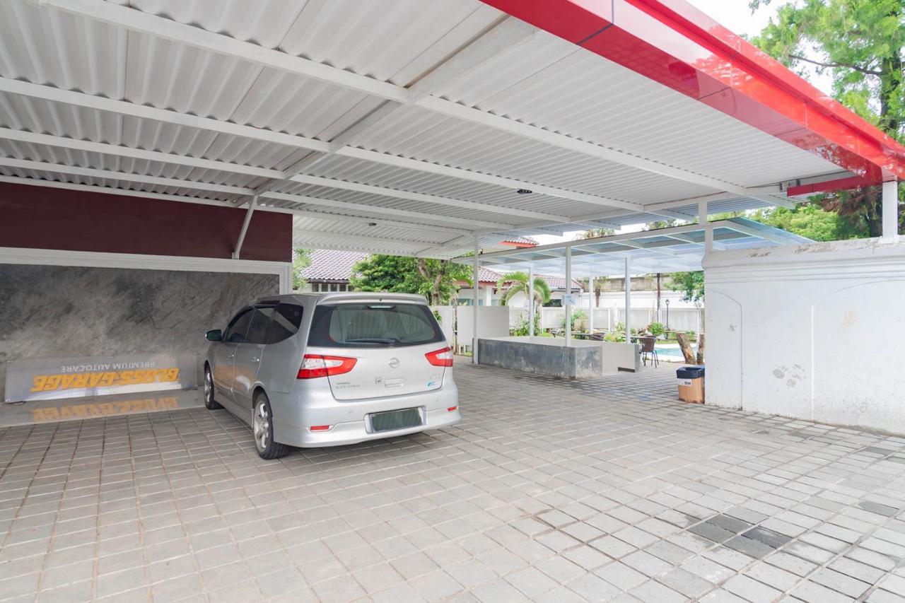 Reddoorz Plus @ Pakuan Residence Tajur Bogor Esterno foto